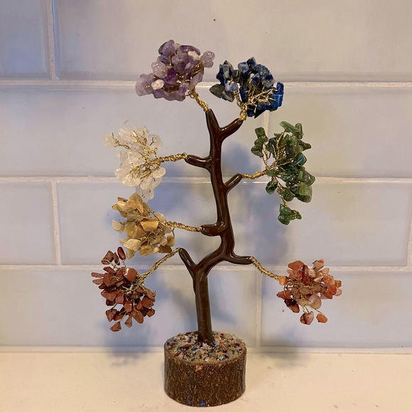 NWOT! MAKE AN OFFER! 7 Chakra Tree of Life, untwist it’ll look like the original - Picture 6 of 7